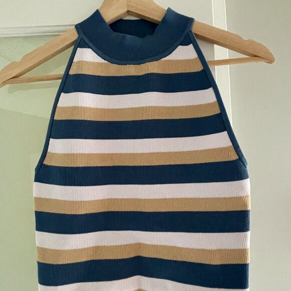 Babaton Halter Top - Picture 2 of 3